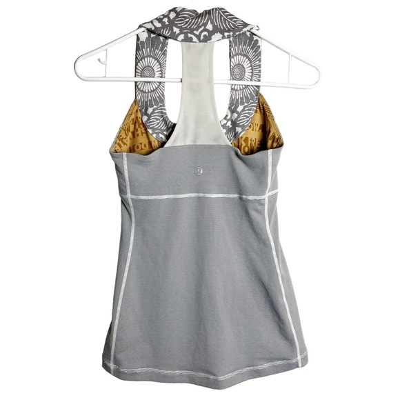 Lululemon - Gray Tank with Built-in‎ Bra - Sz. M - Picture 2 of 10